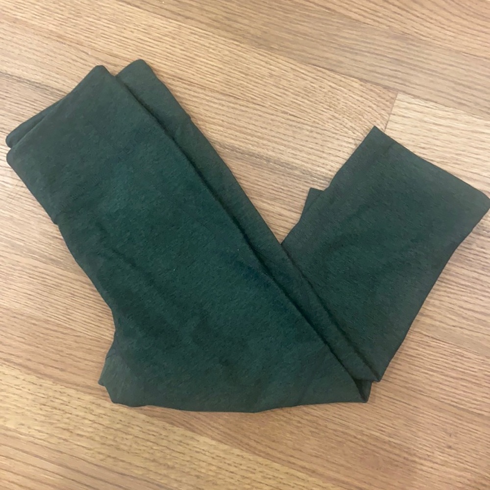 Outdoor Voices knee cap leggings size small